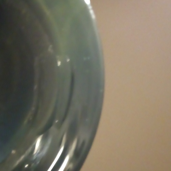 GUC - 12" Marble Like Green Vase - Picture 4 of 7